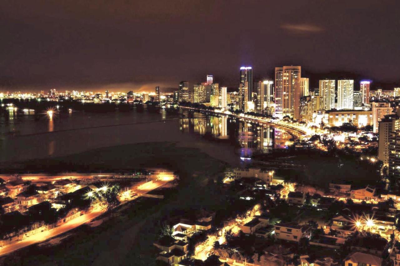 The Landmark Condo, By Sanguine George Town Extérieur photo